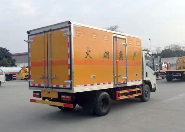 大運4.2米黃牌煙花製品運輸車
